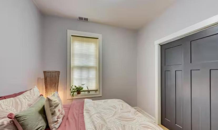 Modern 2br With Patio & Cozy Space Appartement *