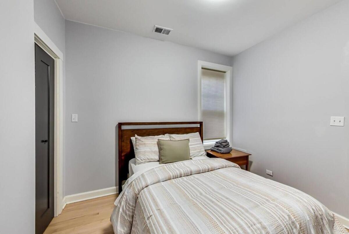 Modern 2br With Patio & Cozy Space Appartement