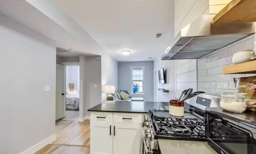 Modern 2br With Patio & Cozy Space