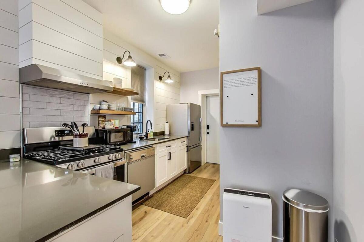Appartement Modern 2br With Patio & Cozy Space *